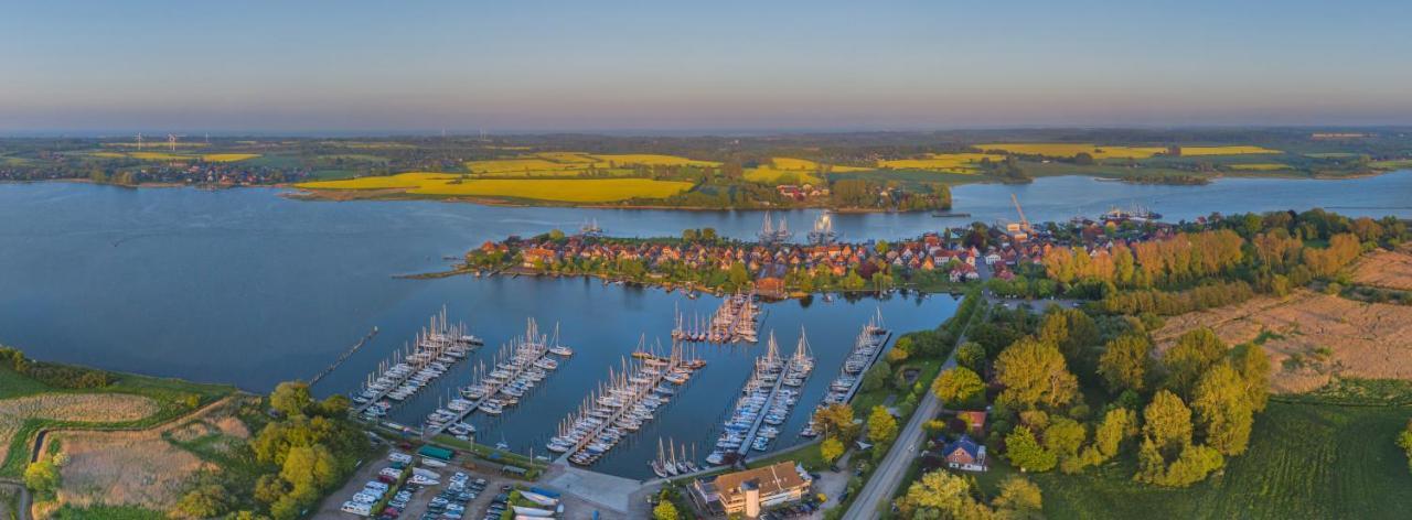 Hausboot Hilja Hotel Schleswig Ngoại thất bức ảnh